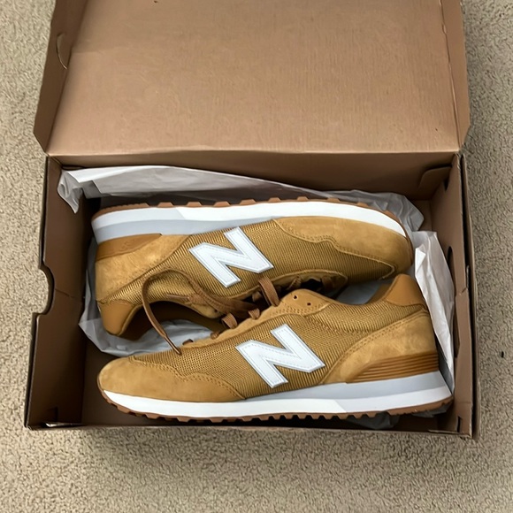 Men’s gold (brown white) New Balance 515 shoes. New with the box. - Picture 1 of 6